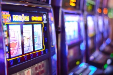 Mega Sevens three-reel slot display on tabung4d mobile screen